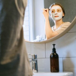 من نحن Skin Cleanser Template Gallery Img 1