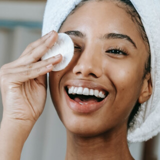 من نحن Skin Cleanser Template Gallery Img 2